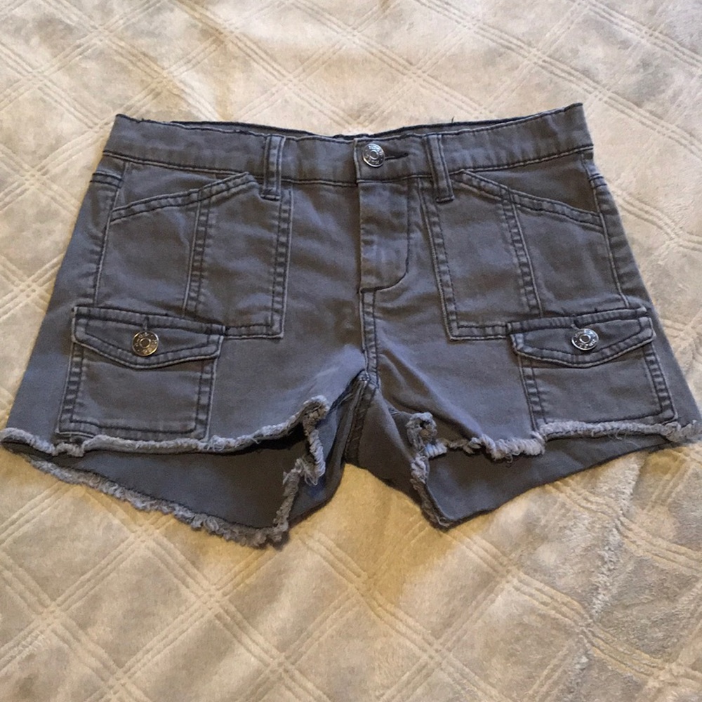 Grey shorts